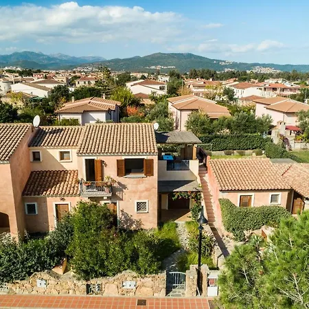 Villino Il Faretto Tatil Evi Budoni